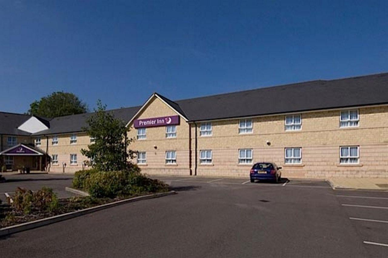 Premier Inn Chippenham 奇彭纳姆 外观 照片