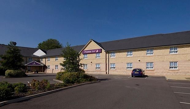Premier Inn Chippenham 奇彭纳姆 外观 照片